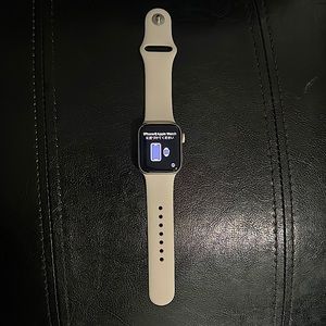 Brand new watch SE (2022).